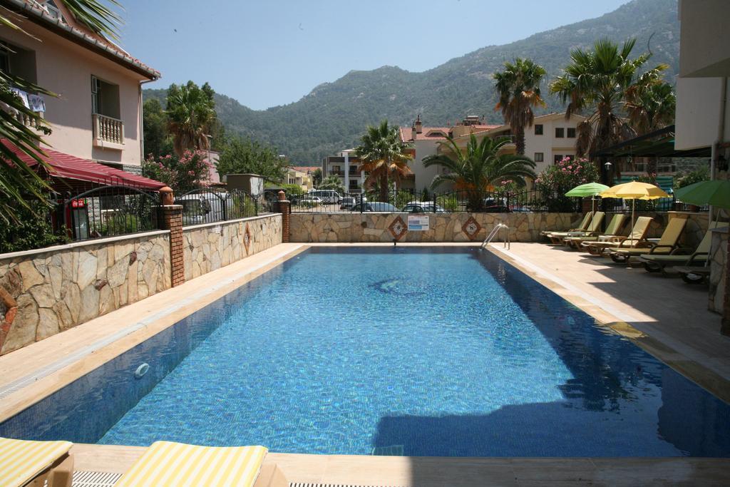 Barbaros Apart Hotel Turunç Dış mekan fotoğraf
